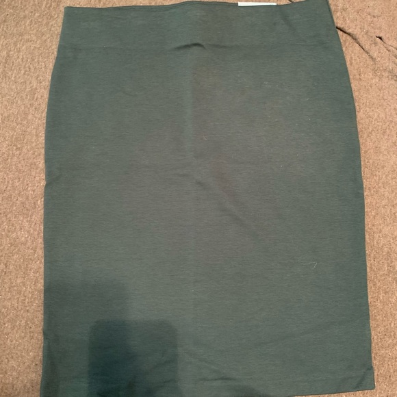 Emerald Green Pencil Skirt *NWT!* - Picture 1 of 4